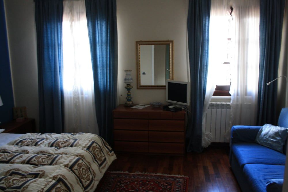 Villa Clementine Deluxe Double Room, 1 Double Bed, Private Bathroom, Valley View 2