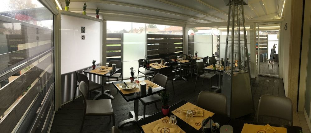 undefined Ostia Antica Suite BB 8