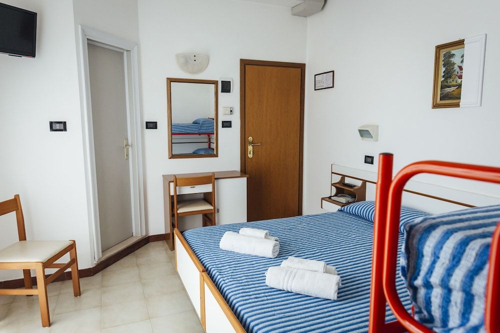 Economy Quadruple Room