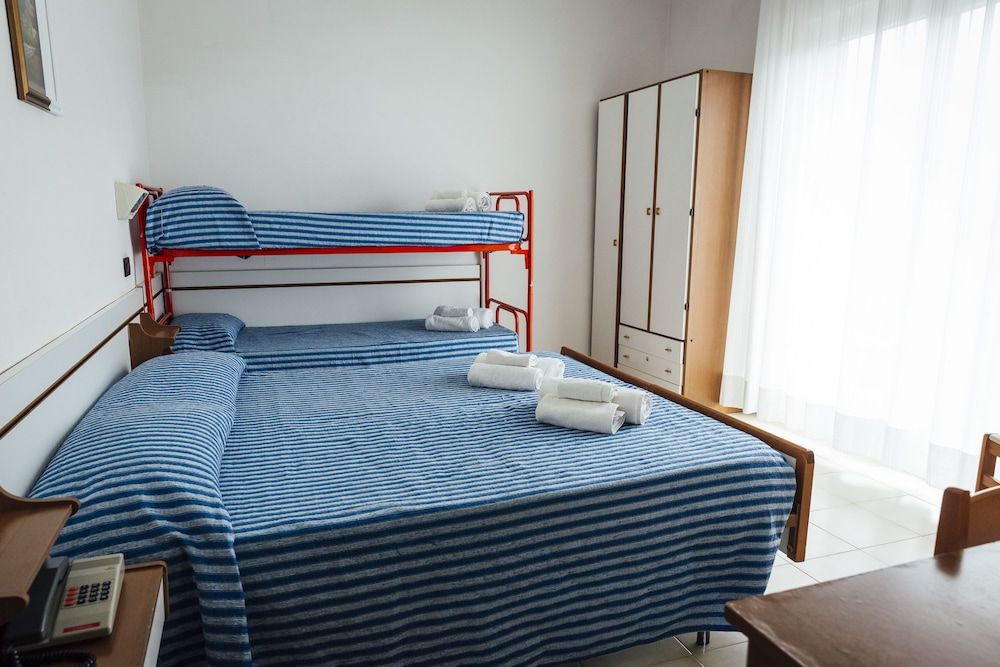 Economy Quadruple Room