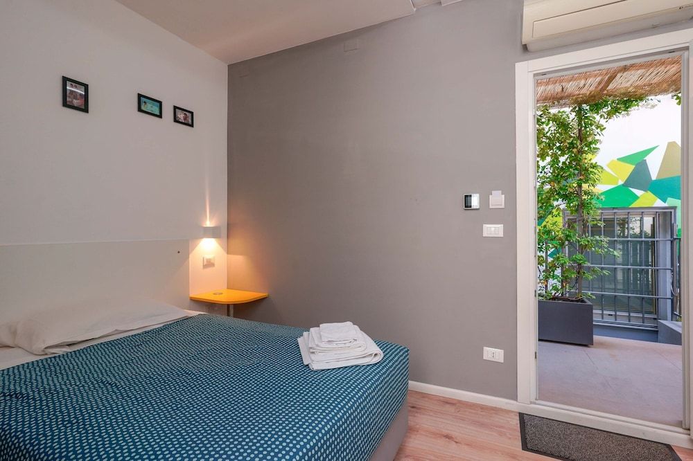 undefined Funtanir Rooms 10