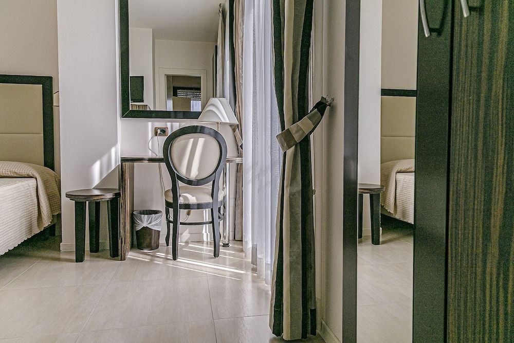 Junior Suite, Connecting Rooms