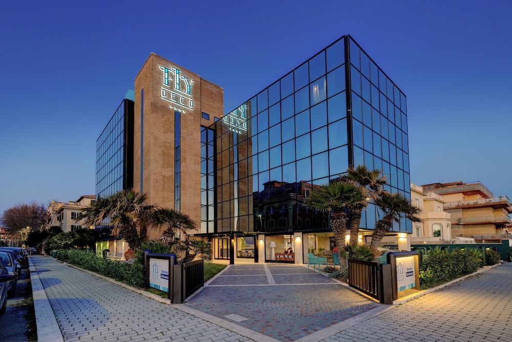 undefined Fly Decò Hotel 5