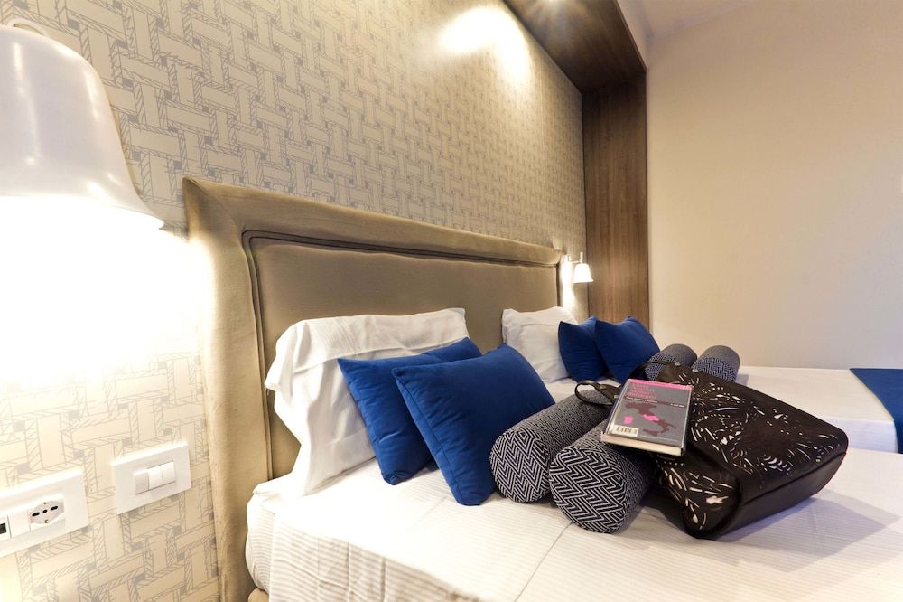 Fly Decò Hotel Classic Double Room 3