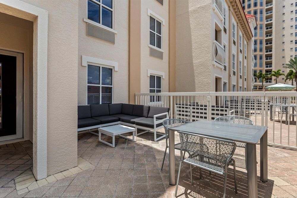 Studio Suite, 1 King Bed, Sofabed with Terrace