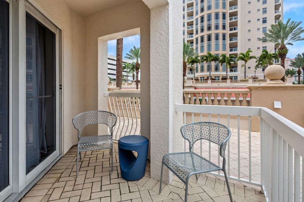 Studio Suite, 2 Queen Beds, Sofabed with Terrace