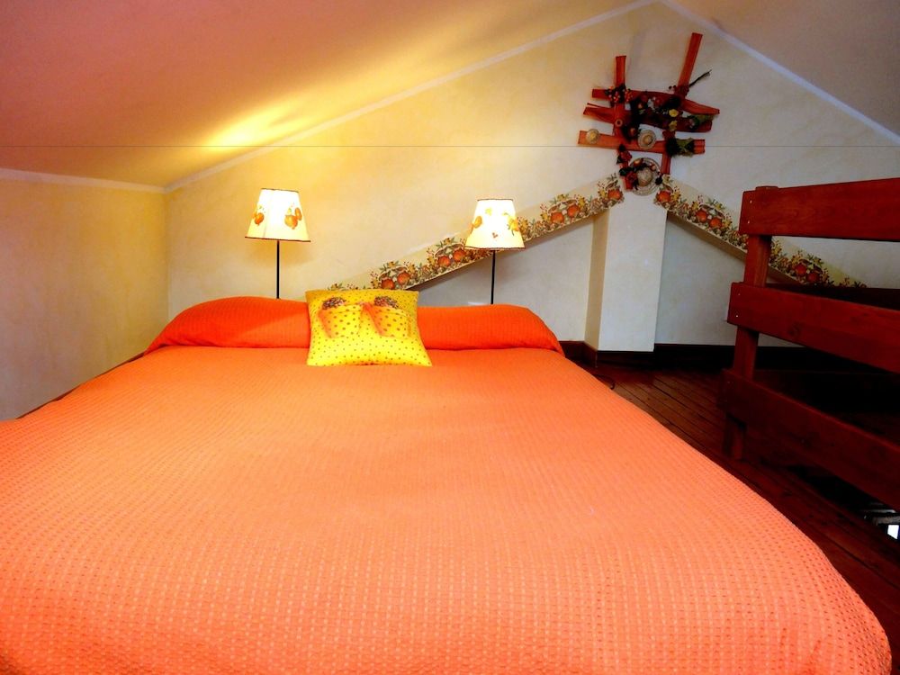Traditional Apartment, 2 Bedrooms