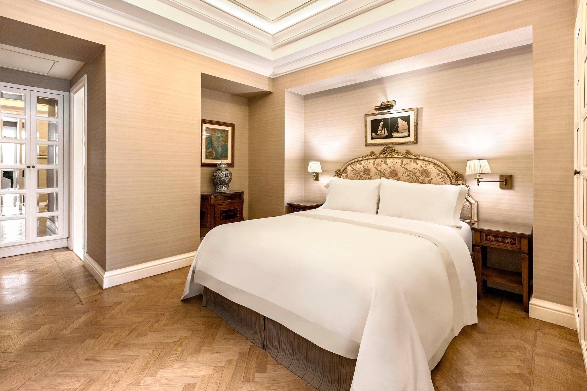 Executive Acropolis Suite, 1 Bedroom Suite, 1 King, City view