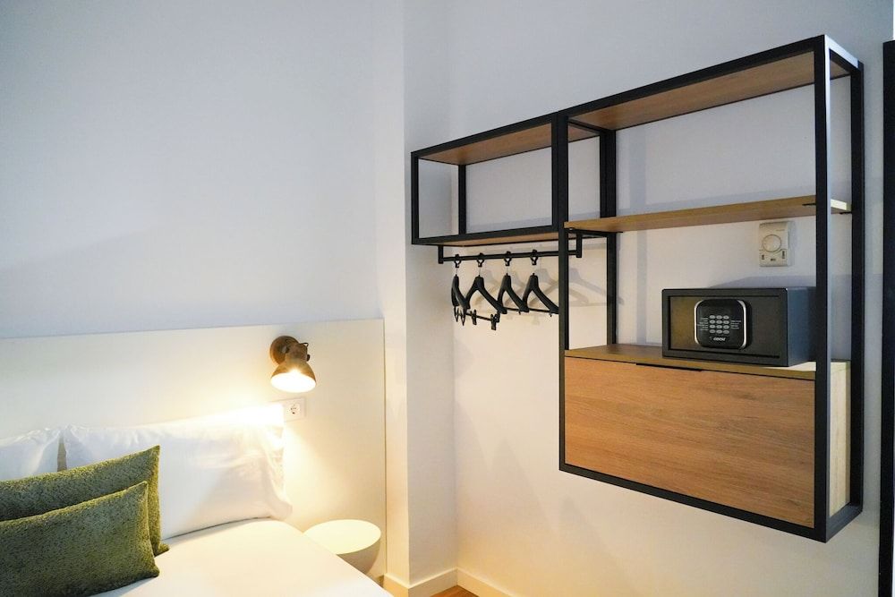 undefined htop BCN City Hotel 5