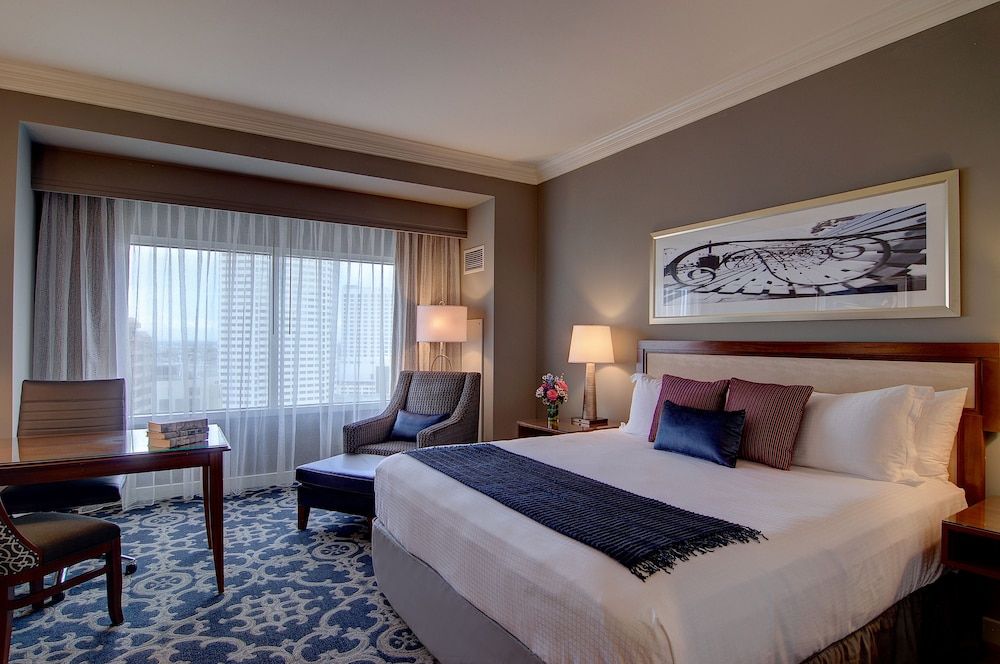 Grand Suite, 1 King Bed, River View (Junior)
