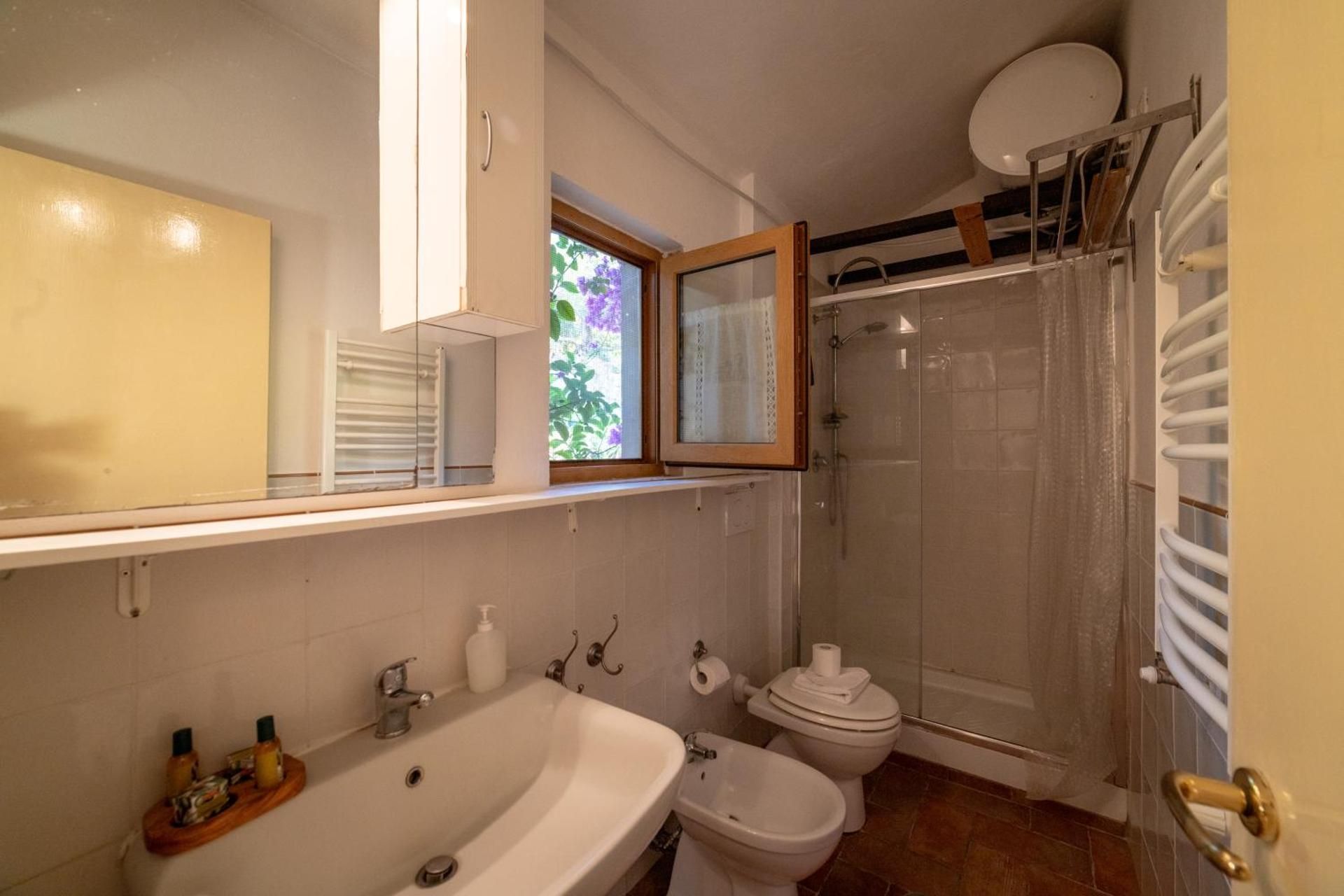 One-Bedroom Apartment with Garden View