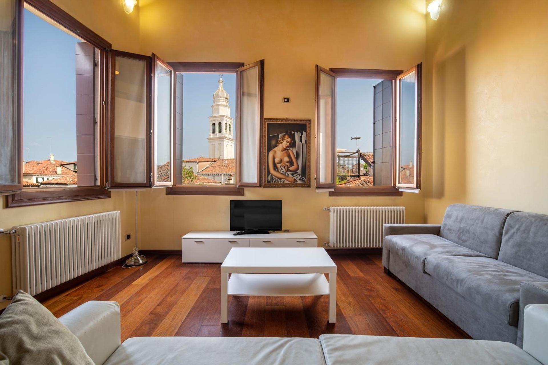 Apartment - Split Level