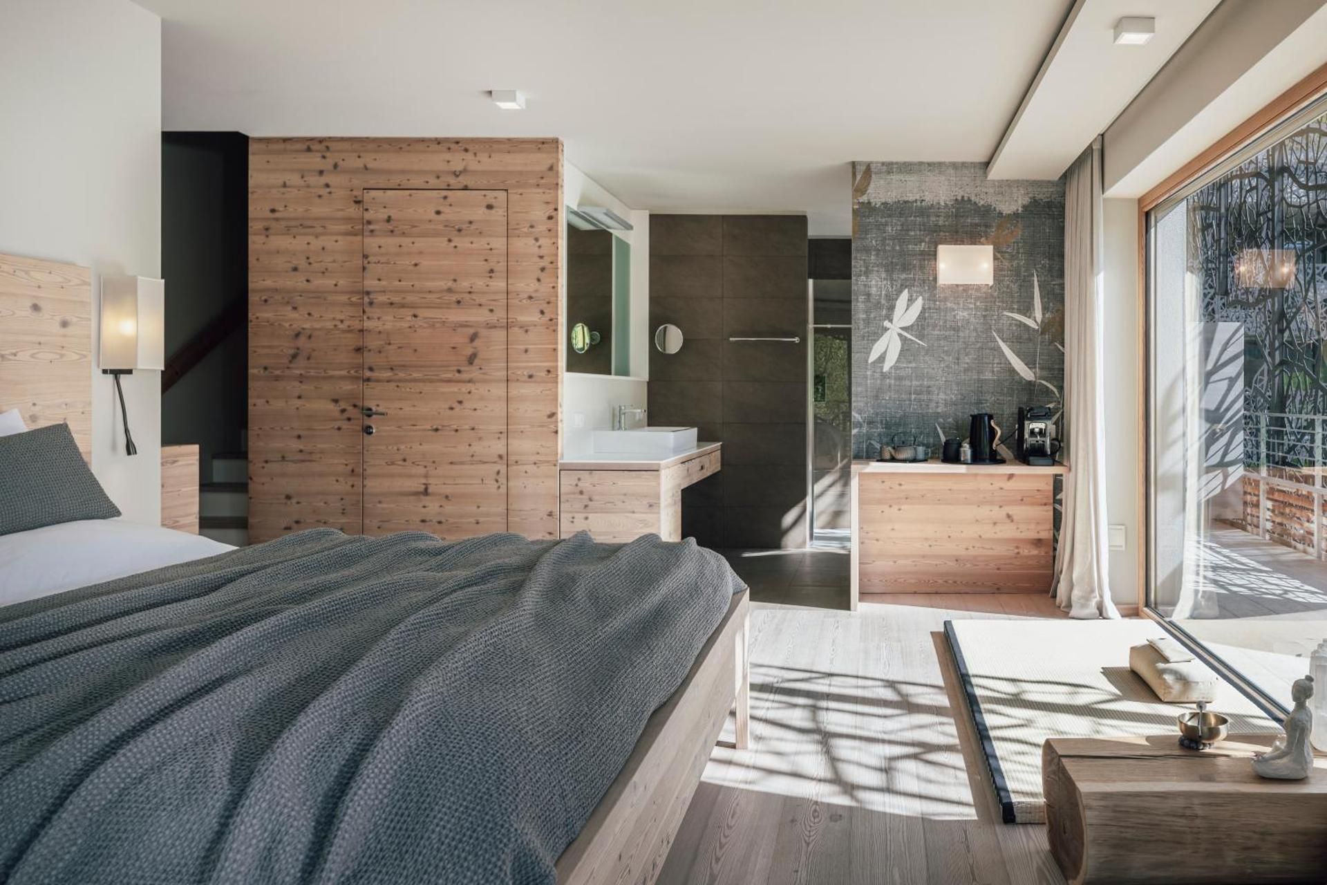 Suite with Balcony
