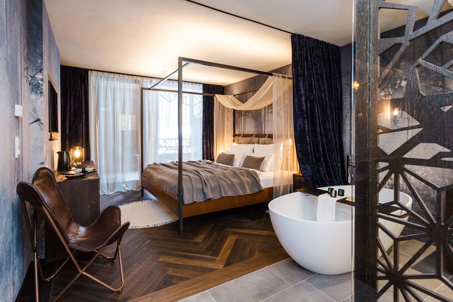 Junior Suite with Balcony