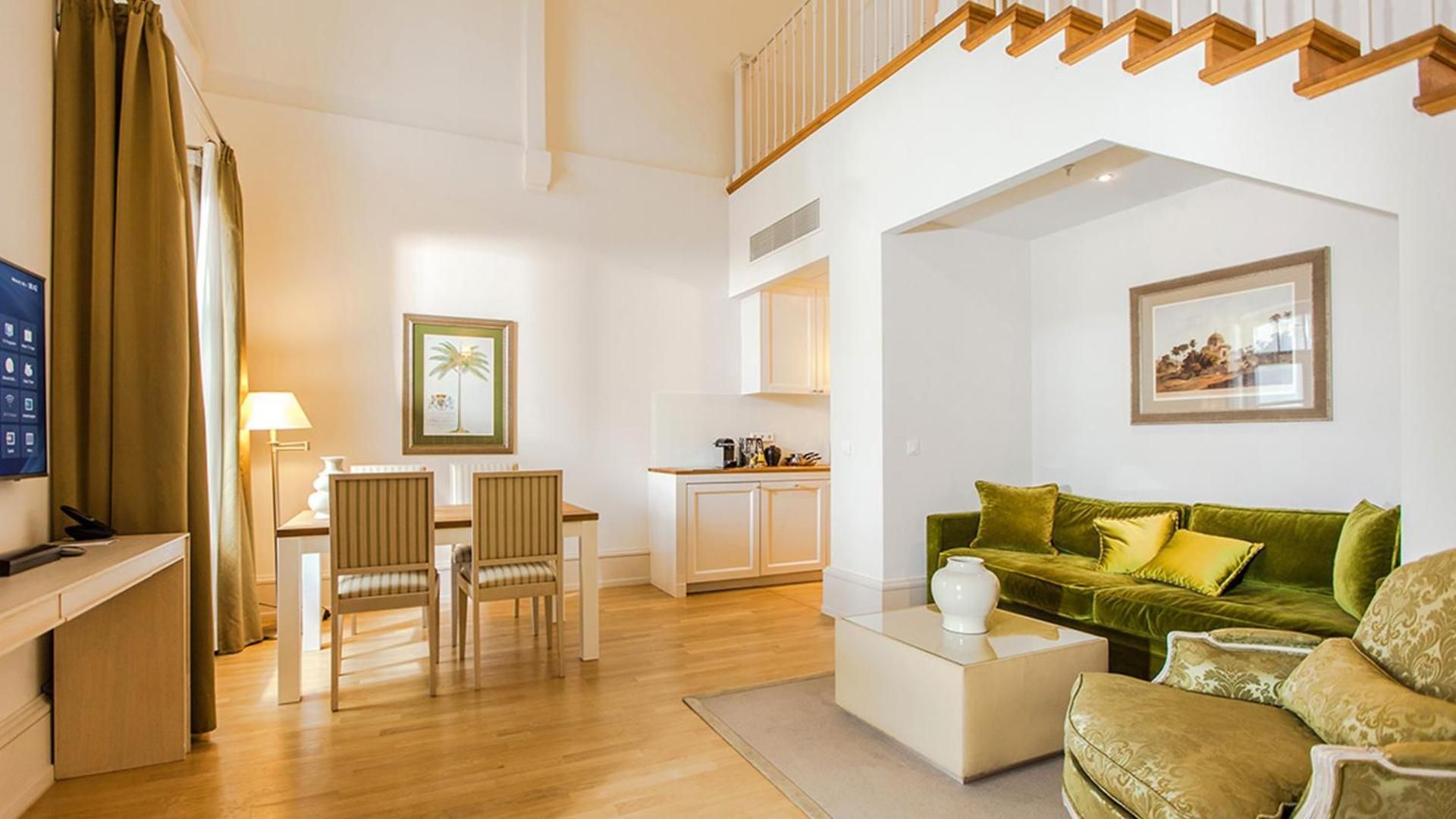 Exclusive Orangerie Suite