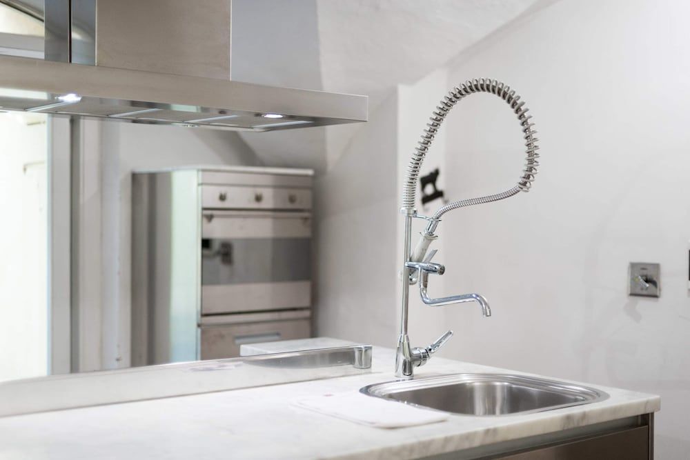 Short-let Florence Pontevecchio Suite Apartment, 2 Bedrooms 18