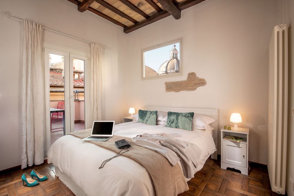 undefined The Right Place 4U Roma Navona Terrace Luxury Rooms 2