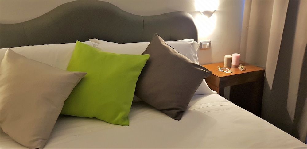 Prima Guest House Collection Basic Triple Room 4