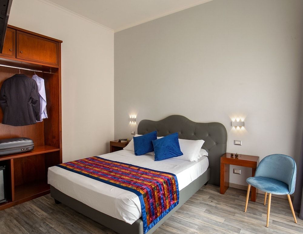 Prima Guest House Collection Double or Twin Room 10