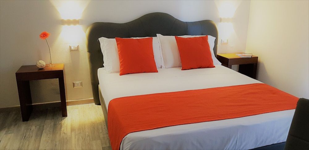 Prima Guest House Collection Double or Twin Room 3