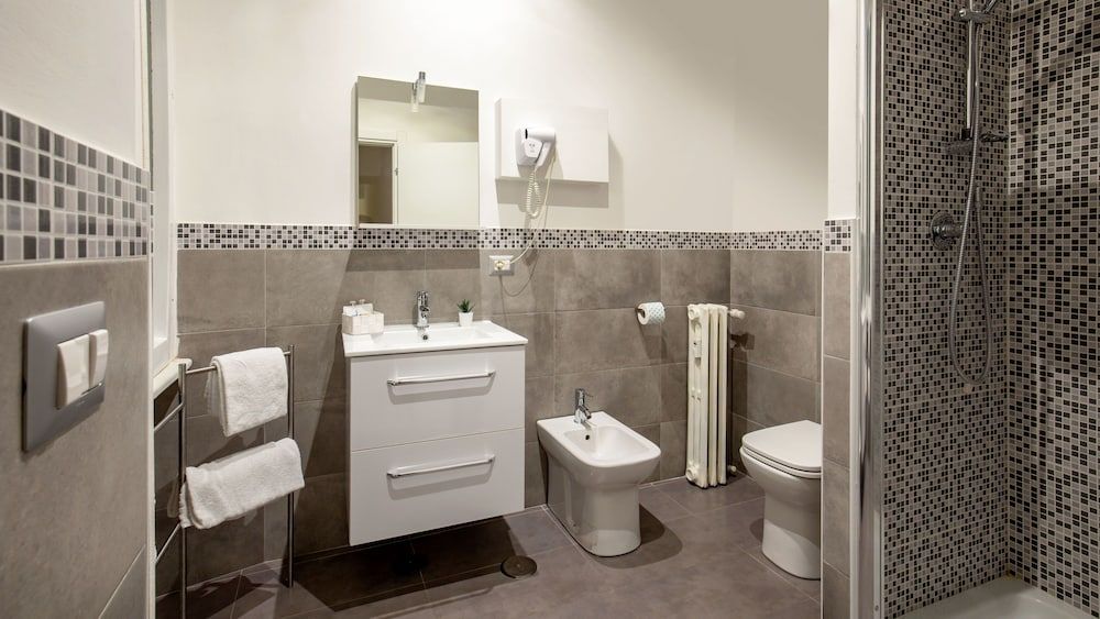 Prima Guest House Collection Double or Twin Room 17