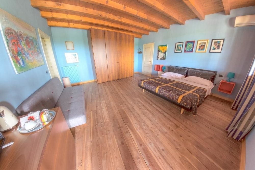 Deluxe Double Room, 1 Queen Bed with Sofa bed