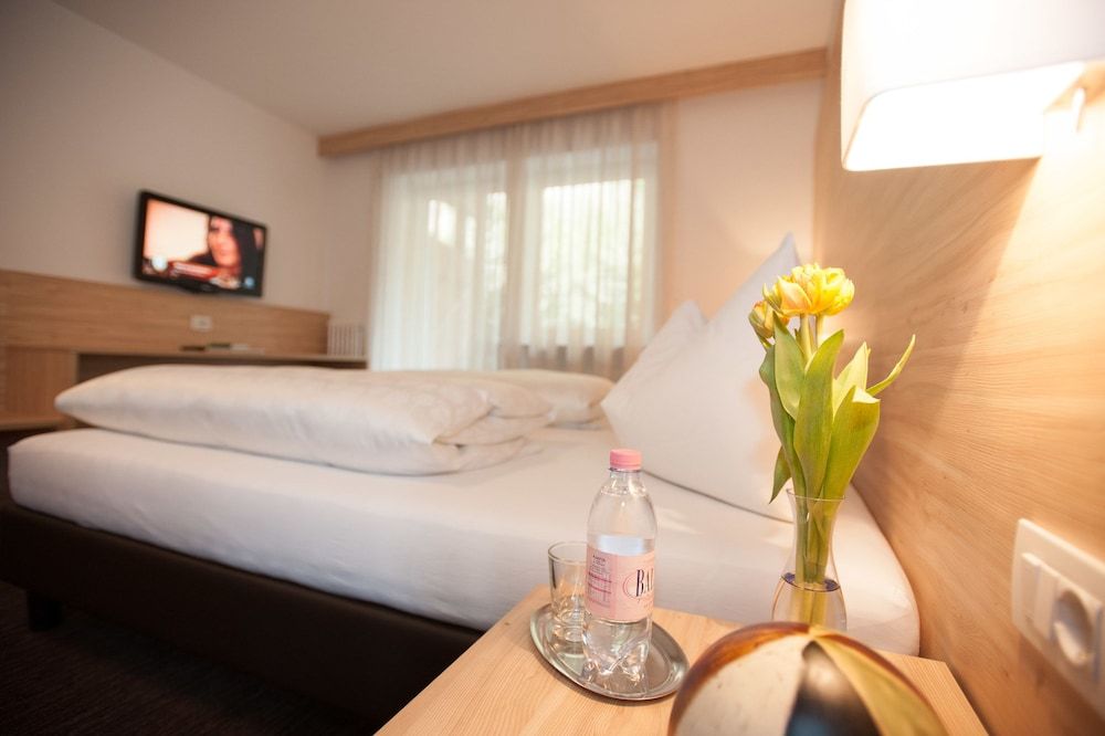 Double or Twin Room, Balcony