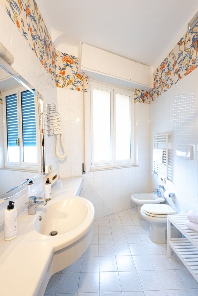 LVG Hotel Collection - Majestic Camera Deluxe Vista Mare 12