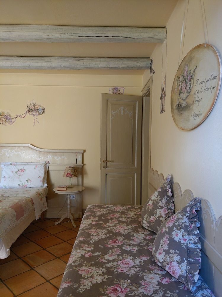 Casa Camilla Triple Room 11