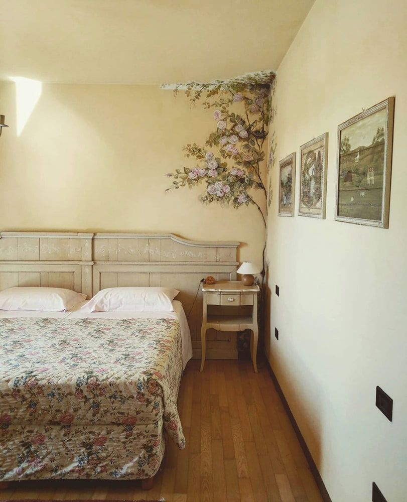 Apartment with 2 Bedrooms - Annex Building located at 100 m away from the main building