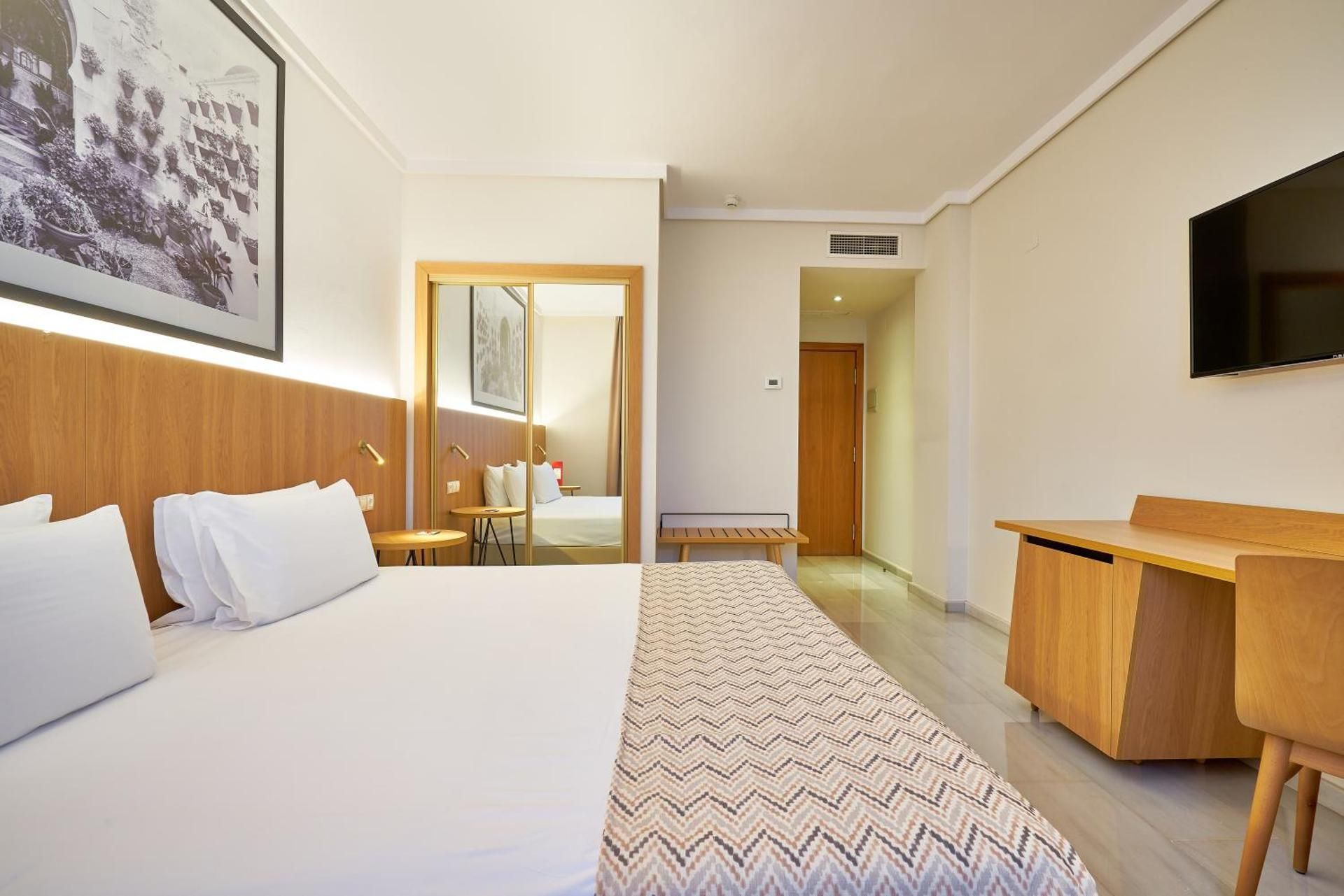 Exe Ciudad de Cordoba Romantic Special Offer