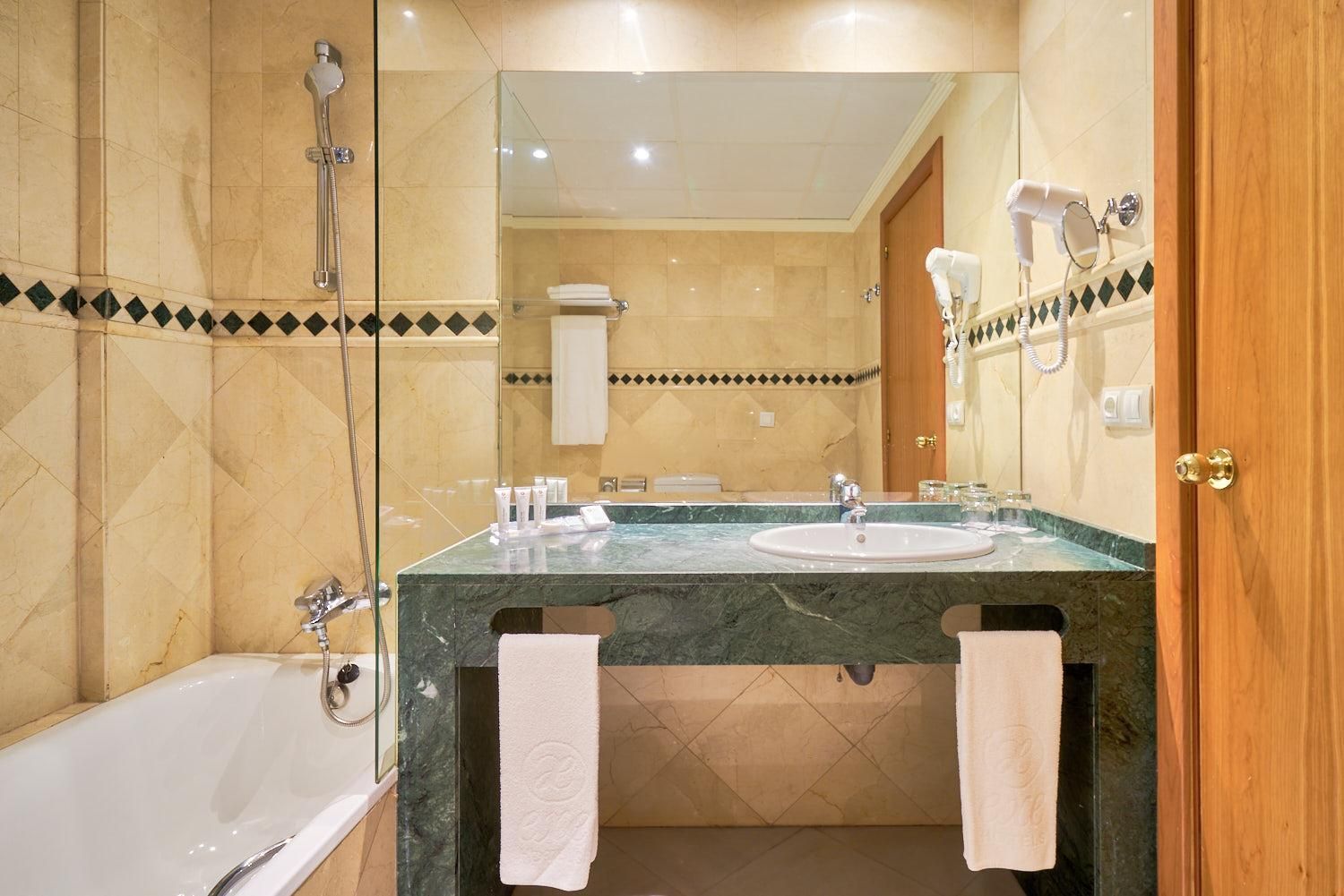 Exe Ciudad de Cordoba Romantic Special Offer 2