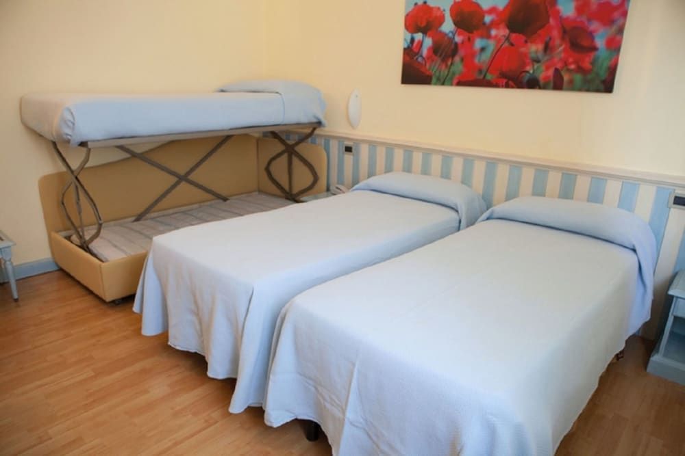 Hotel Massimo Superior Room, 1 Bedroom, Non Smoking, Air conditioning 2