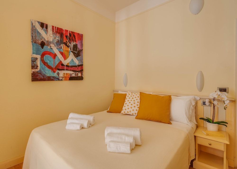 Hotel Massimo Economy Room, 1 Large Twin Bed, Non Smoking, Air conditioning