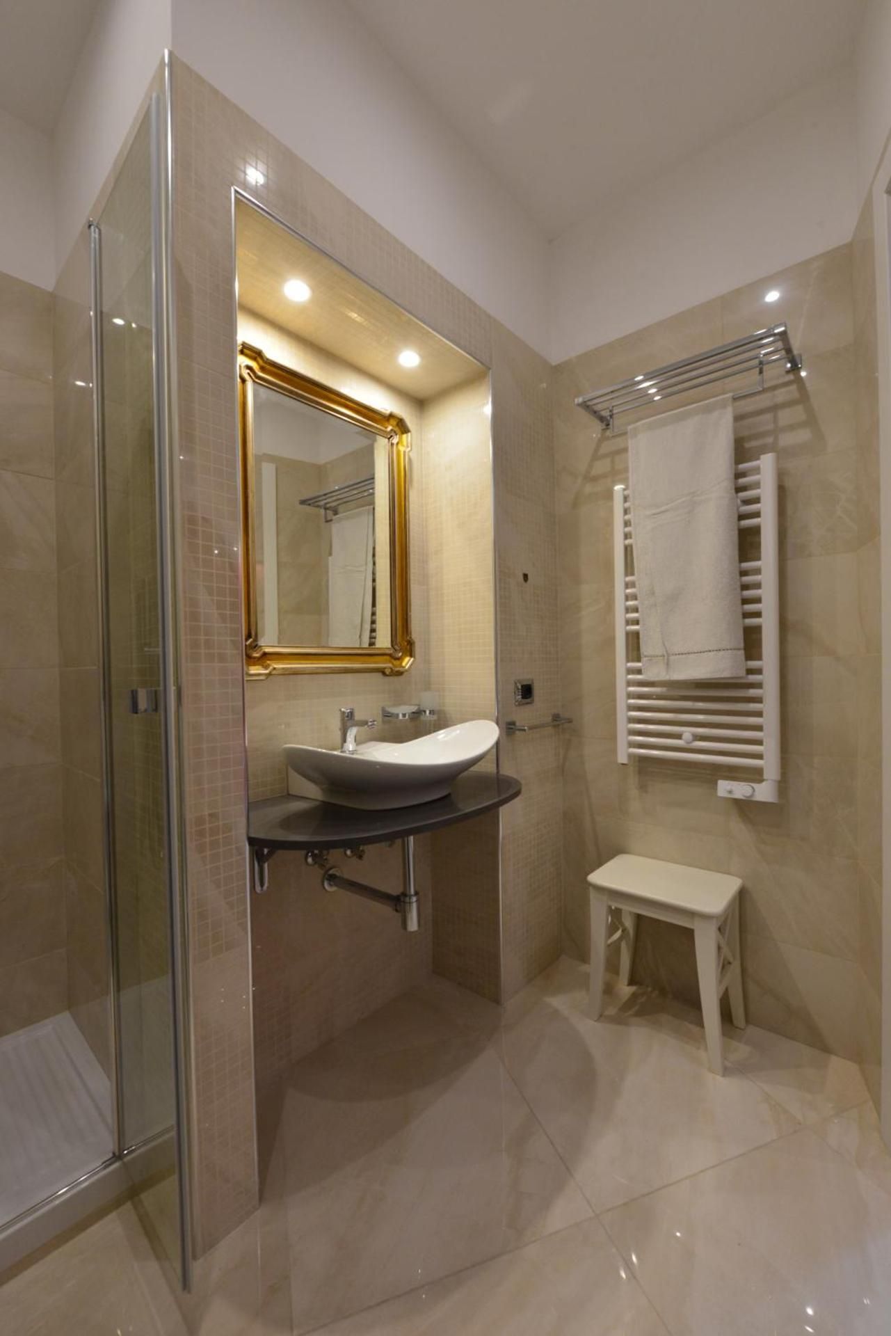 Deluxe Double or Twin Room with Balcony