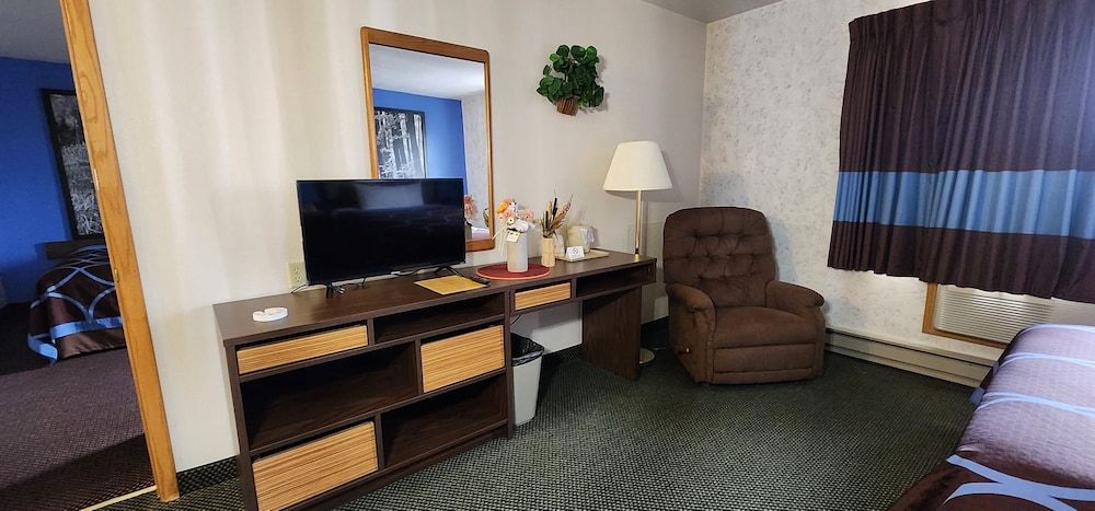 Hotel Iron Mountain Inn & Suites Non Smoking 2 Queen Beds - Pet Friendly 5