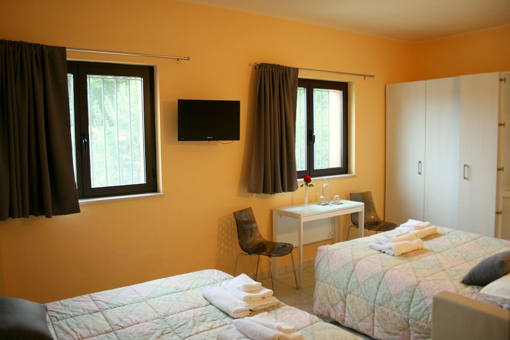 Agriturismo Argaland Family Room, Kitchenette, Garden View 3