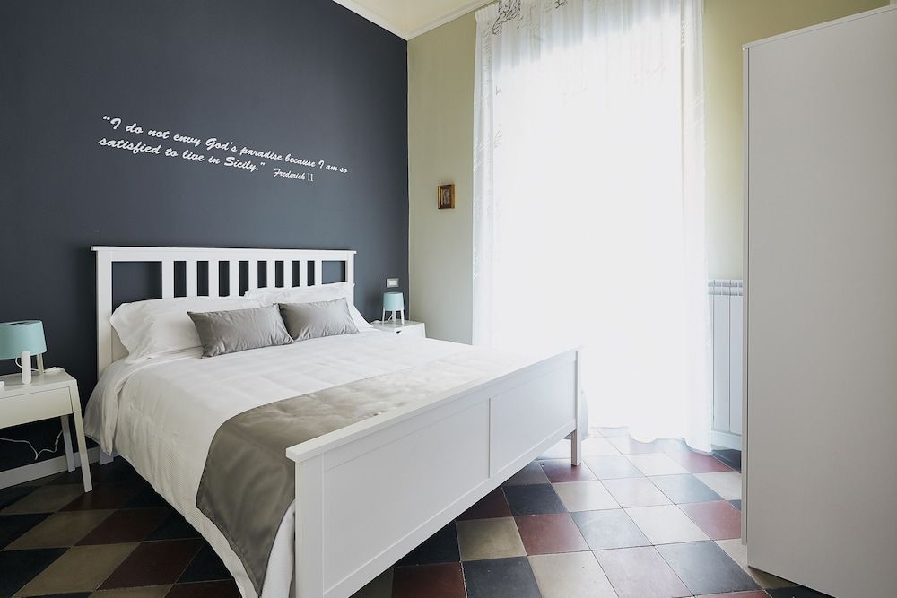 Traditional Double Room (Sorano)