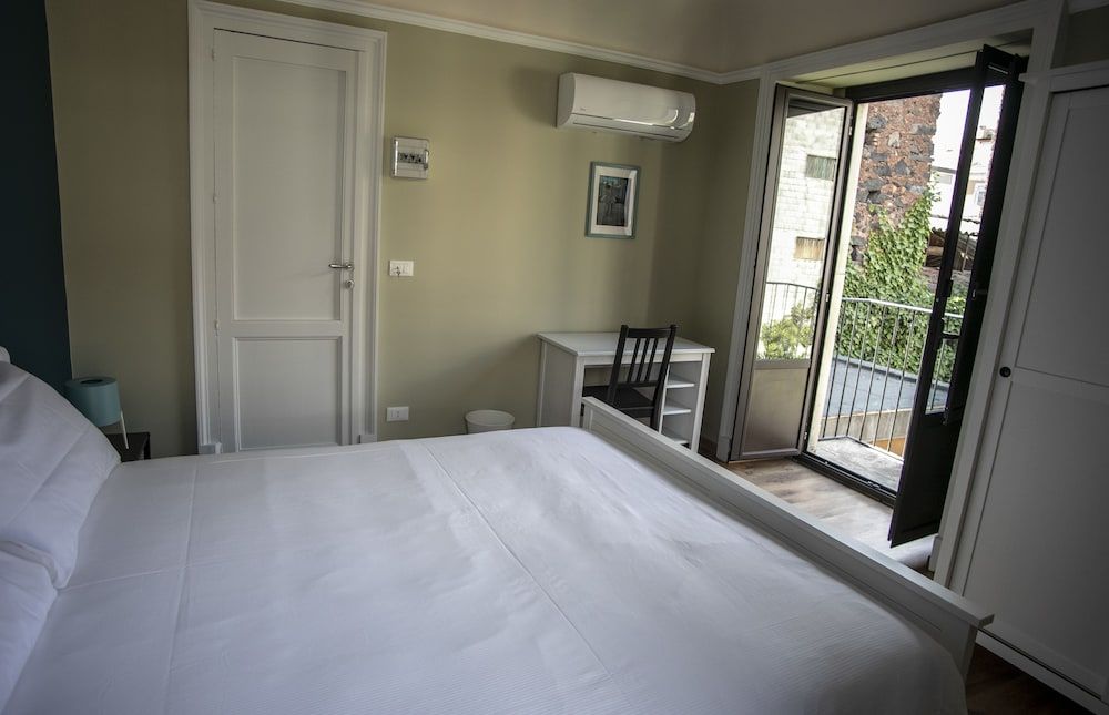 Standard Room, Shared Bathroom