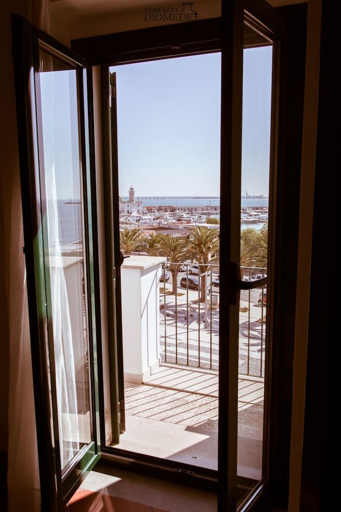 Terrazza Diomede Room, Sea View 6