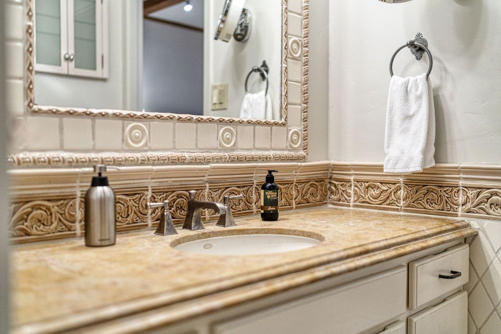 Vail's Mountain Haus Studio, Valley View 2