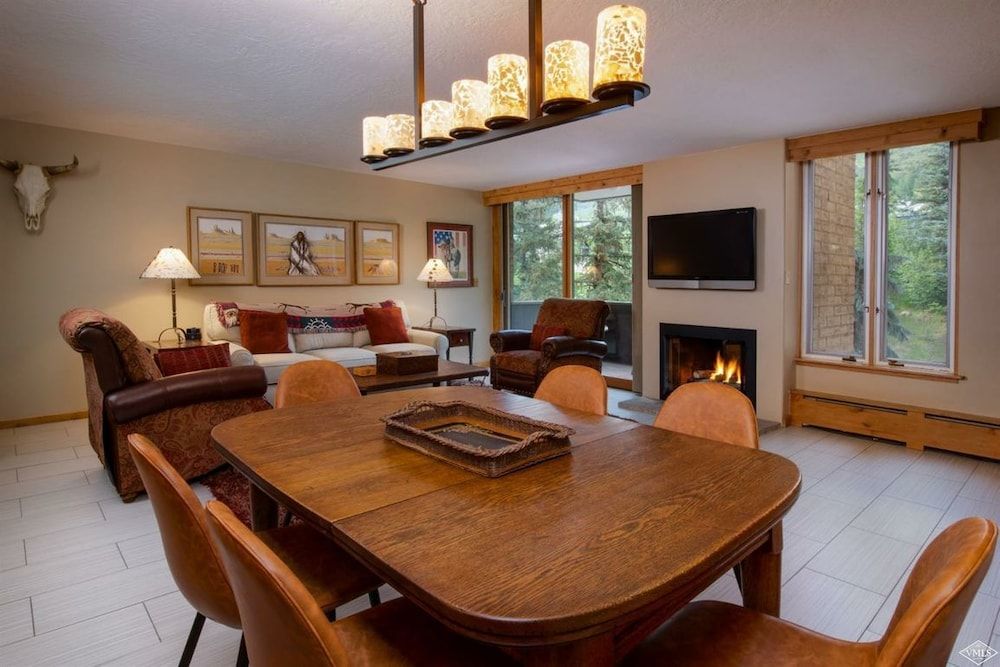 Vail's Mountain Haus Studio, Valley View 4