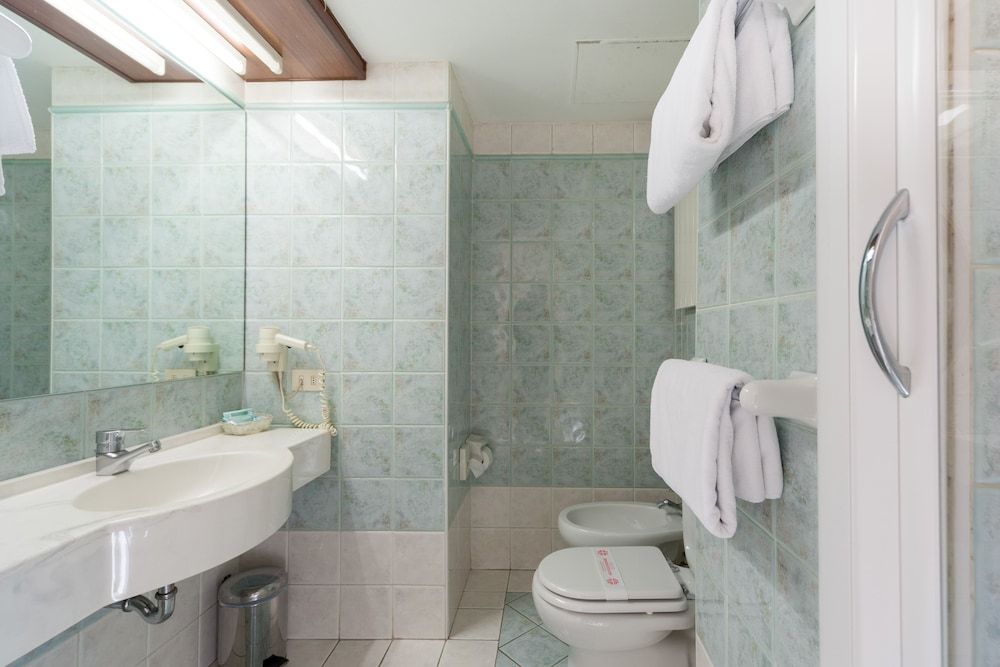 Suite Hotel Elite Double Room 4