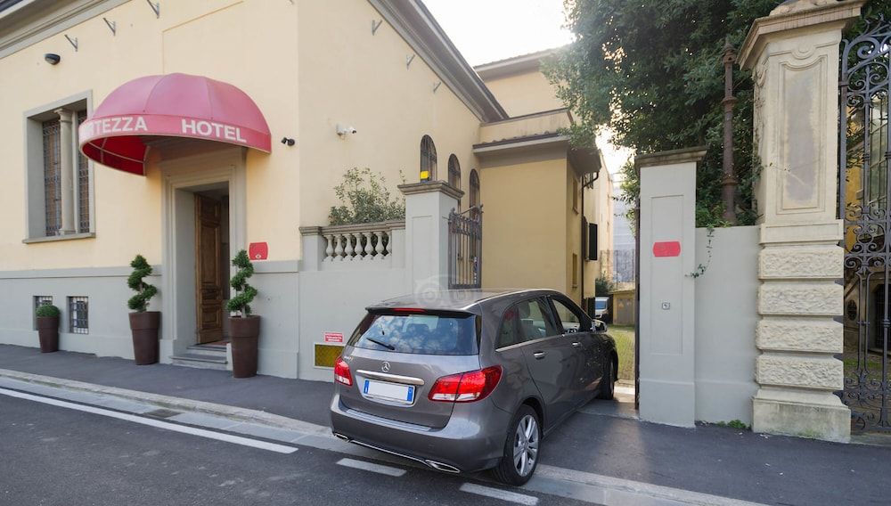 undefined Hotel La Fortezza 2