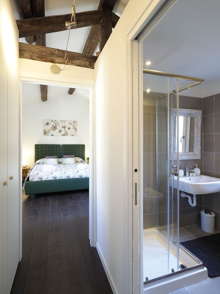 Majestic Rialto House Apartment, 2 Bedrooms 3