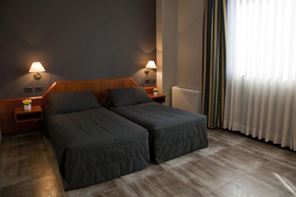 Hotel Zone Standard Double or Twin Room 2