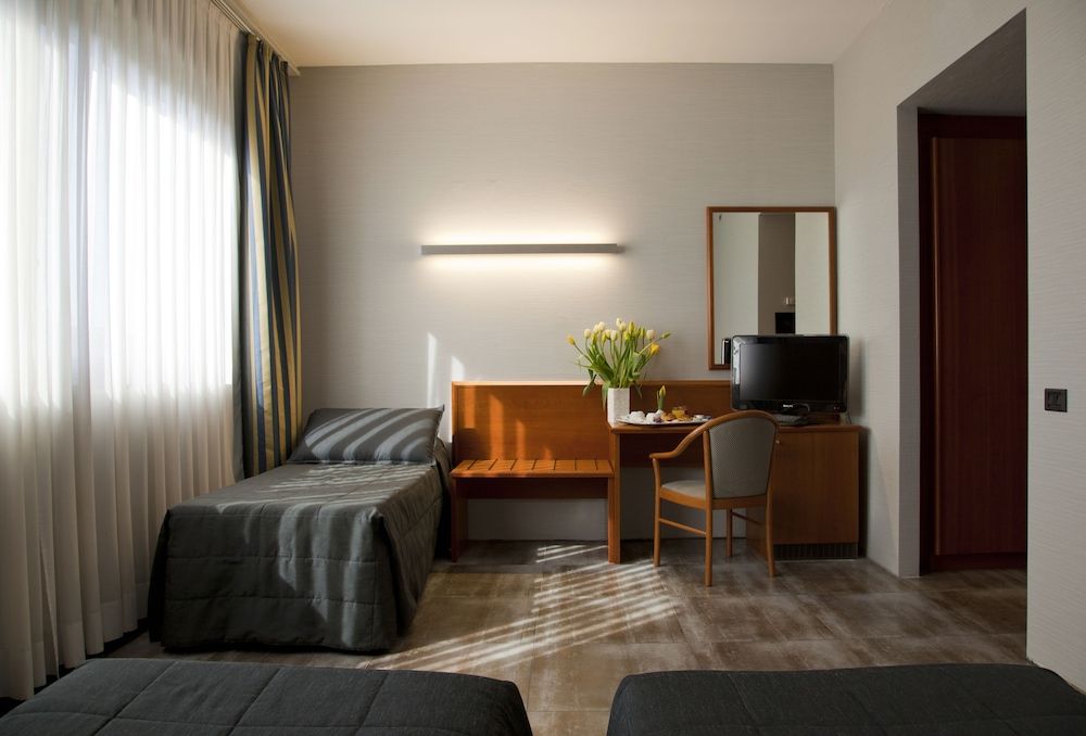 undefined Hotel Zone 4