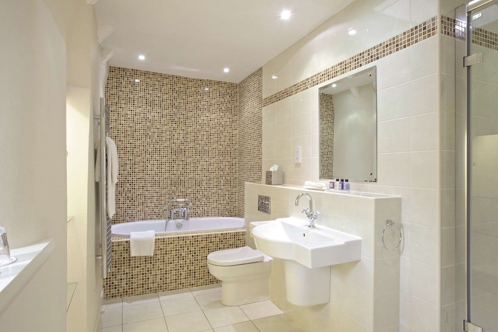 Macdonald Houstoun House Superior Room, 1 Double Bed (Super Deluxe Double) 6