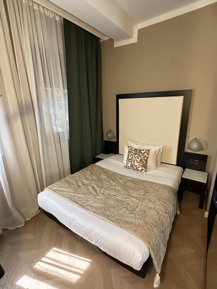 Hotel Comtur Classic Single Room 2