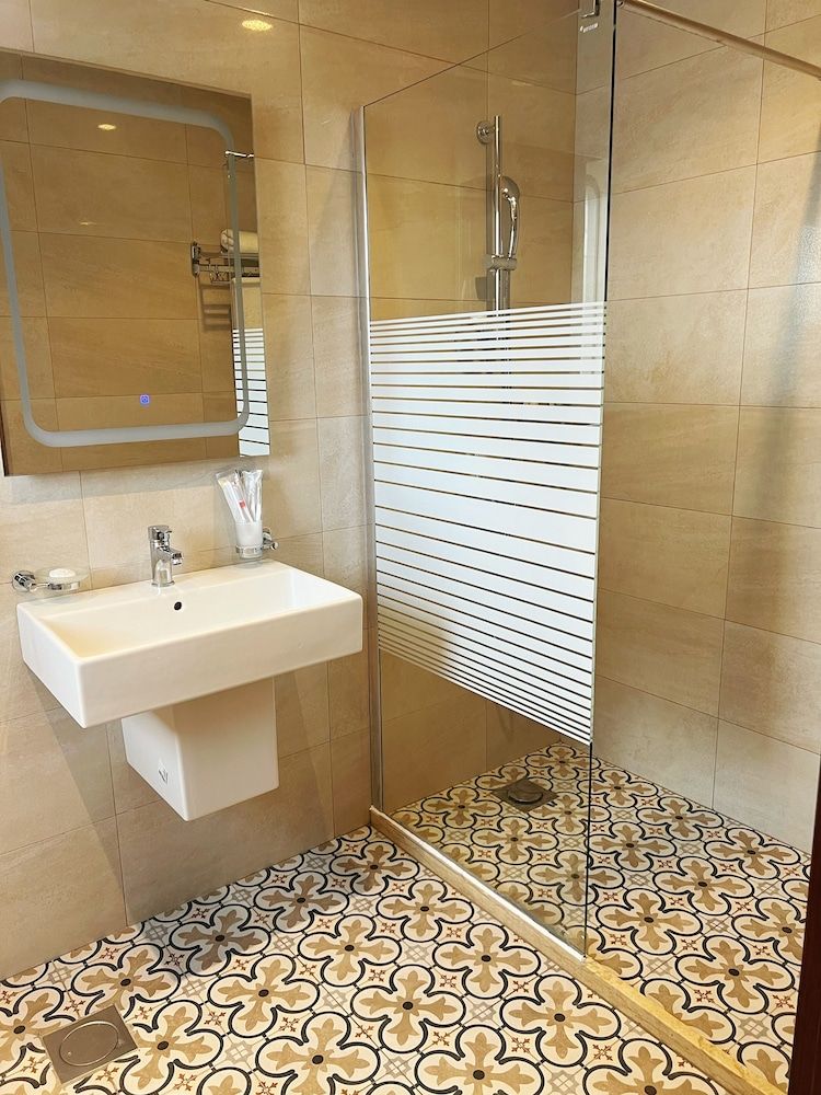 The Seventh Star Hotel Suites Deluxe Twin Room 3